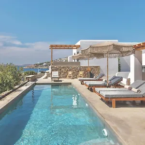 Trinity Mykonos - & Beachfront Boutique מלון